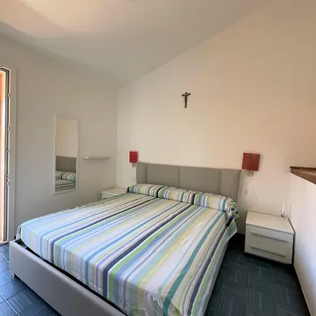 Great Two-storey ביביונה