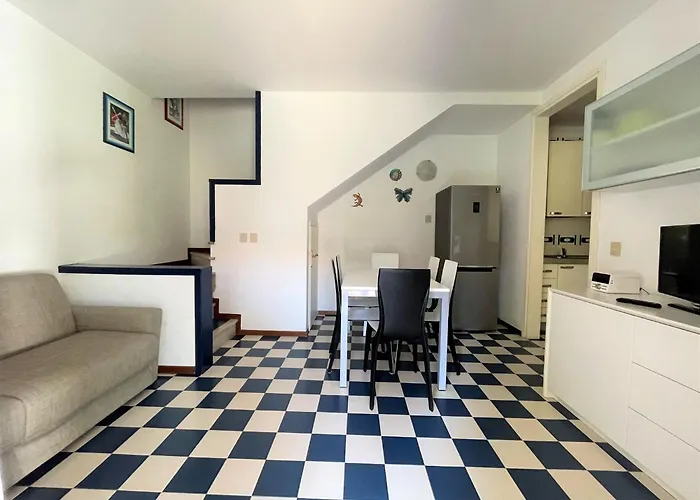 Great Two-storey Вилла Бибионе